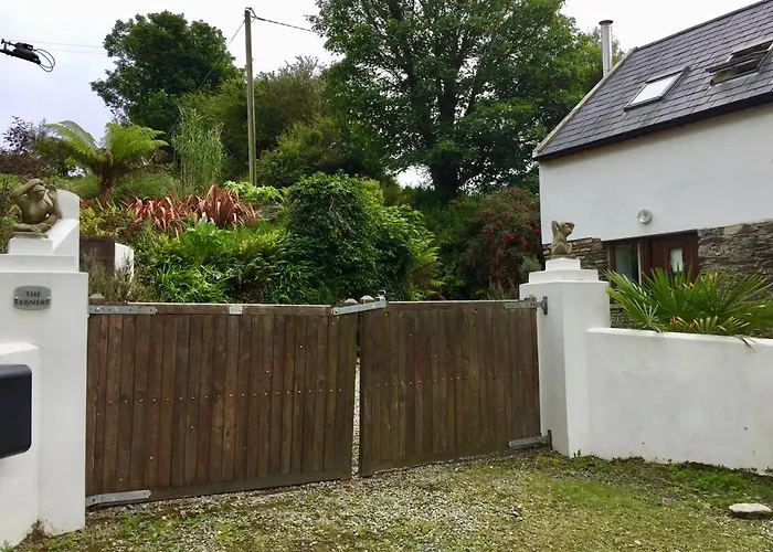 Semesterbostad Fernery Garden Cottage, Near Skibbereen
