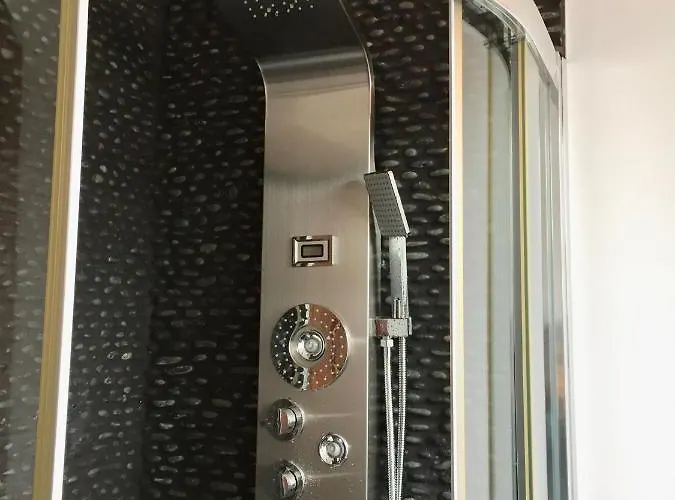 Fernery Garden Cottage, Near